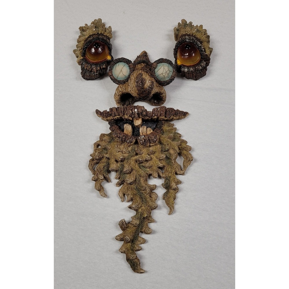 WMG 2004 Old Man of the Forest Tree Wall Hanging Lights Up Halloween Prop Decor